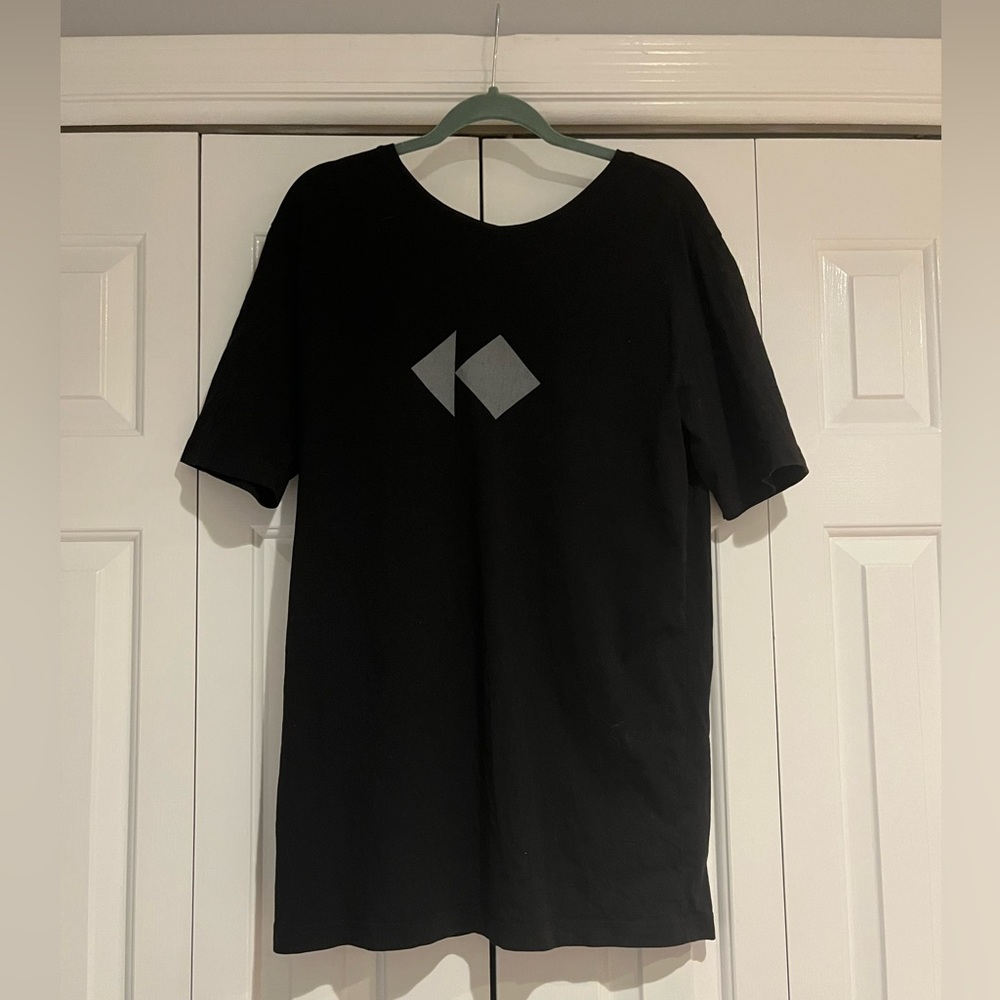 ROCHAMBEAU size small men’s black t shirt